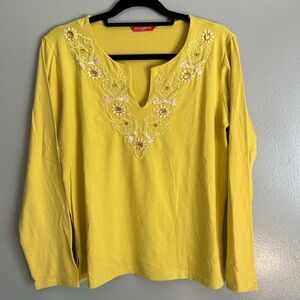 Yellow tunic split hem and embroidered sequins | size M/L